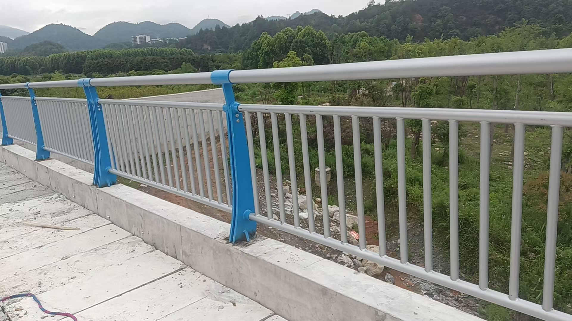 驻马店市不锈钢栏杆不锈钢桥梁护栏 - 价格